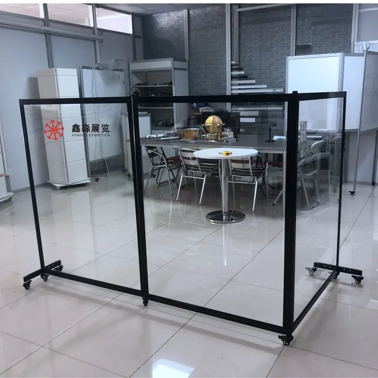 Movable Clear partitions or dividers Folding partitions